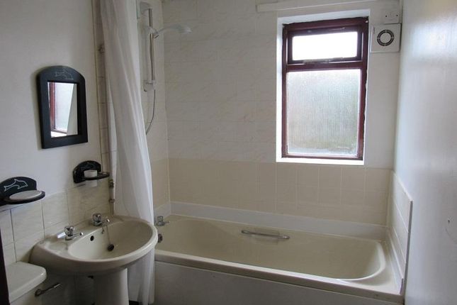 Flat to rent in Guernsey Court, Robin Hood Road, Skegness