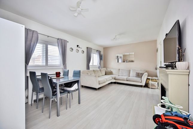 29, Thomas Rider Way, Maidstone photo 4