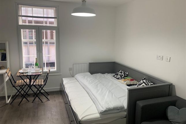 Flat to rent in St. James's Street, Nottingham