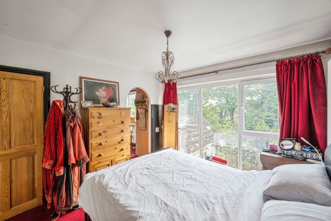24, Riverside Drive, Doncaster photo 4
