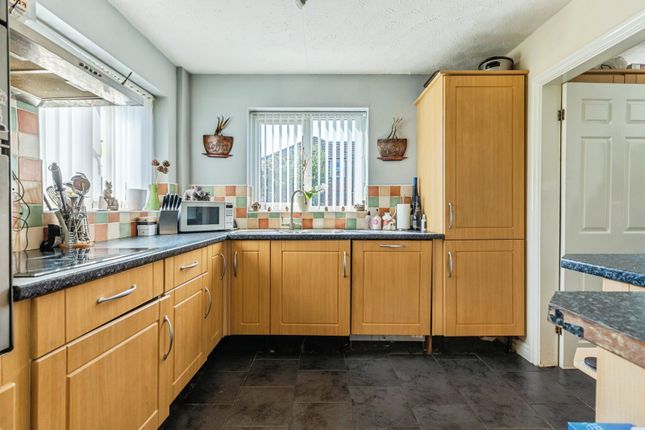 18, Crofters Green, Chorley photo 4