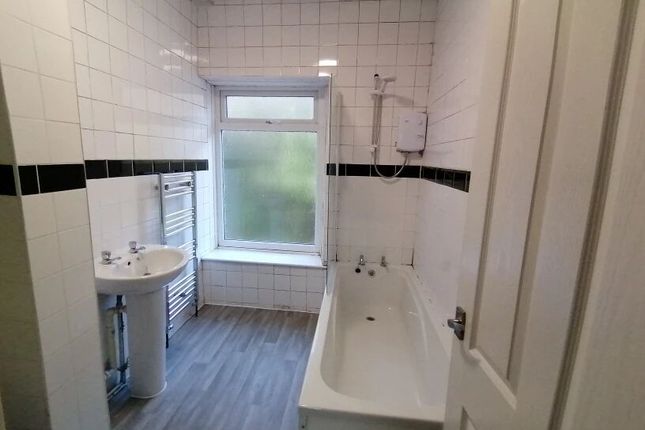 62, Morton Terrace, Clydach Vale photo 5