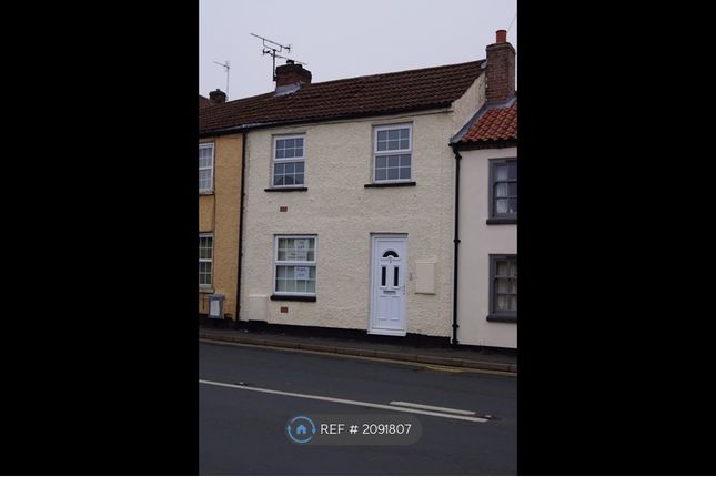 Terraced house to rent in High Street, Messingham, Scunthorpe