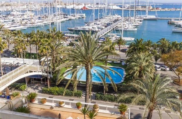 4 Bed Apartment For Sale In Plaza Mediterranea Palma Mallorca