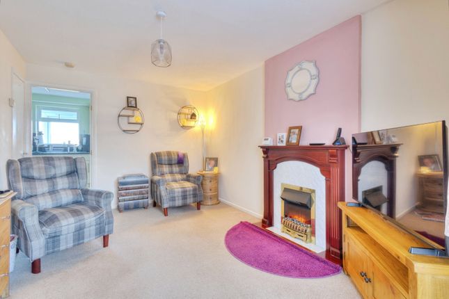 64, Linnet Close, Northamptonshire photo 3