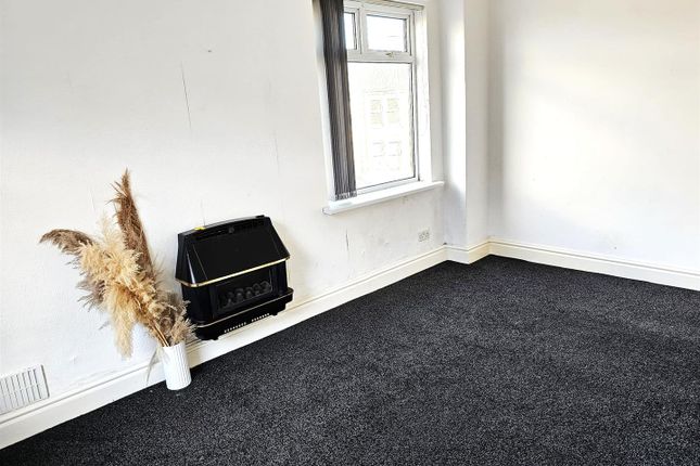 Flat 3, 718, Anlaby Road, Hull photo 3
