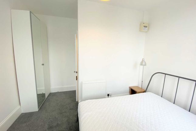 Flat for sale in St Thomas Hill, Canterbury