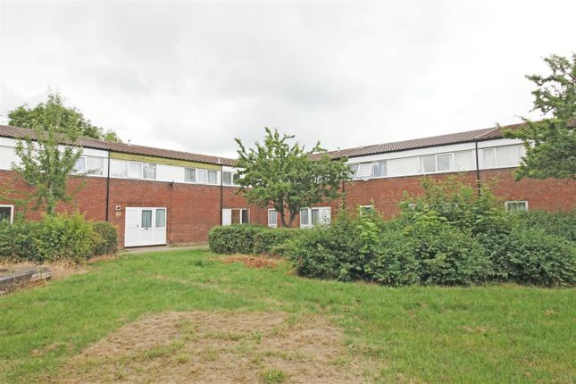 Terraced house to rent in Reeves Croft, Hodge Lea, Milton Keynes