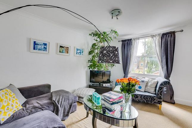 Thumbnail Flat to rent in Southcombe Street, West Kensington, London