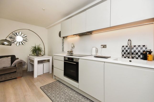 Flat for sale in New Road, Brentwood