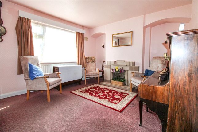 4, Turner Crescent, West Yorkshire photo 5