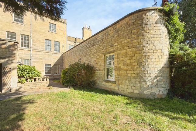 Flat 13 Canwick Hall,, Hall Drive, Lincoln photo 3