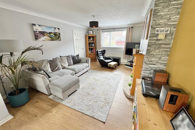 7, Colby Close, Mansfield photo 3