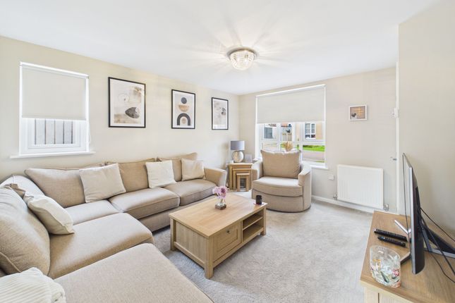 11 Budgett Brae, Motherwell photo 4