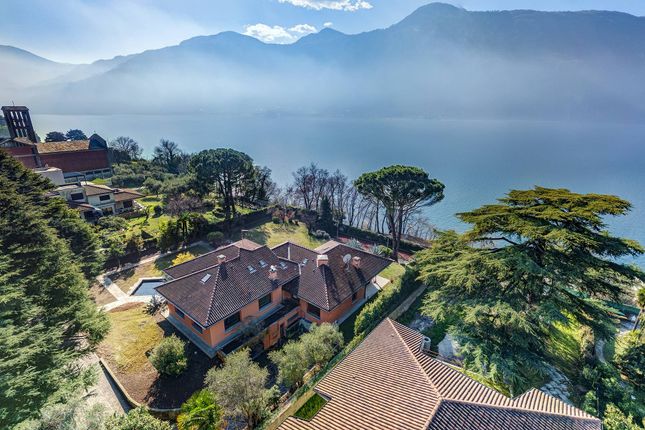 Villa for sale in Via Giulio Cesare, Mandello Del Lario, Lombardia