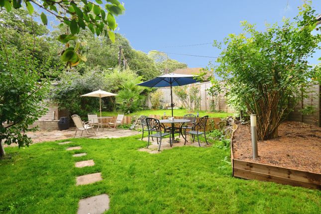 4, The Bostal, Upper Beeding photo 2
