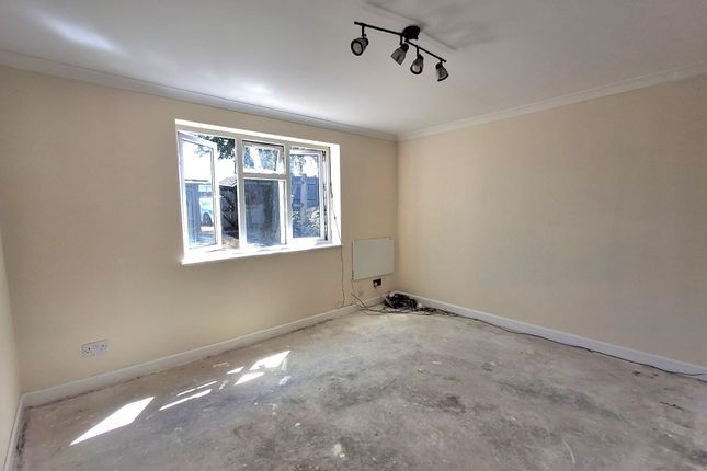 58B, Waterlooville photo 3