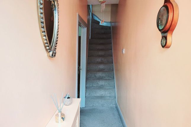 26, Oakfield Terrace, Bridgend photo 4