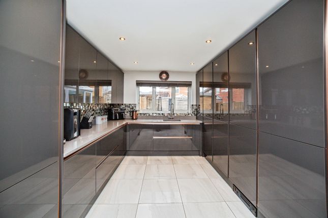 6, Heron Drive, Rotherham photo 4