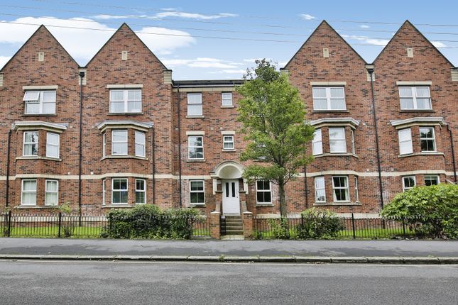 Thumbnail Flat for sale in Herons Court, Durham
