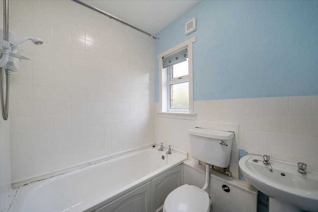 Flat for sale in Admiralty Road, Rosyth, Dunfermline