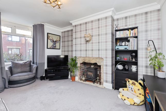 45, Hodgson Lane, Bradford photo 2