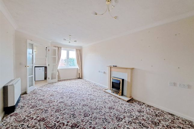 23 Allandale Court,, Rectory Road, Somerset photo 2