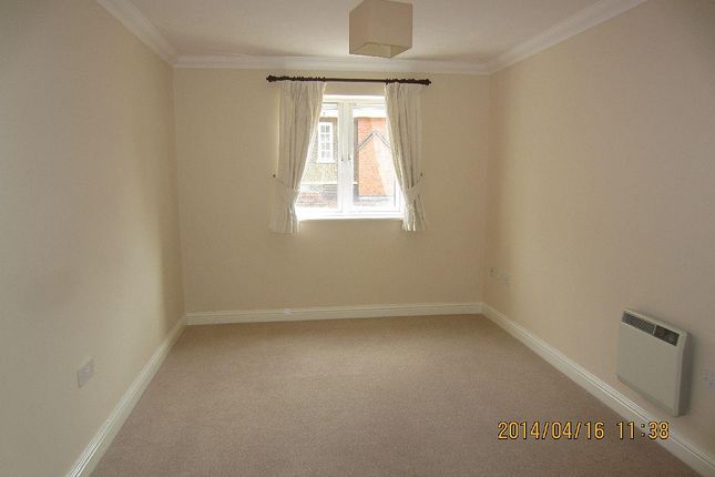 Flat to rent in Belgravia House, Thorpe Road, Peterborough