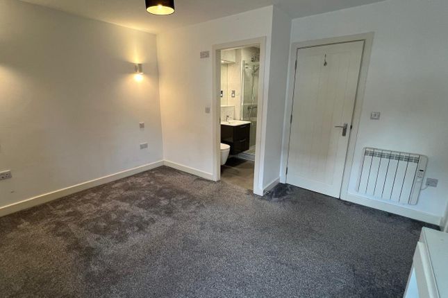 Apt 9, Old Chapel Court,, Chapel Street, Leeds photo 4