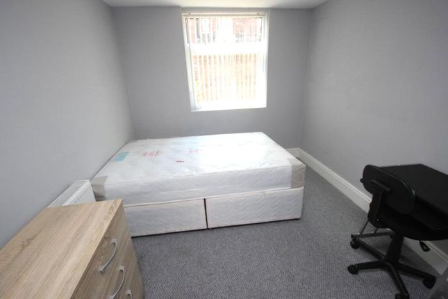 2, Killick Street, London photo 3
