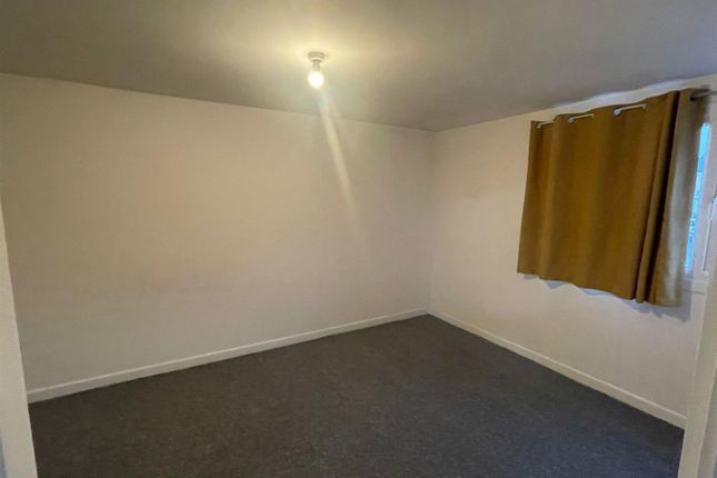 Bungalow to rent in Cofton Grove, Longbridge, Northfield, Birmingham