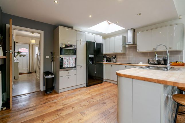 17, Oaklands Road, Manchester photo 4