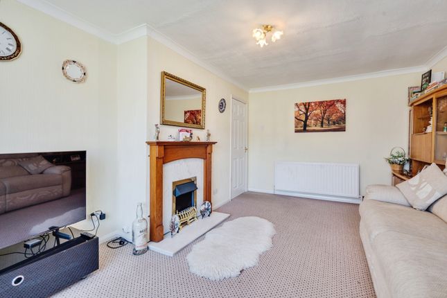 9, Louise Gardens, Bolton photo 4