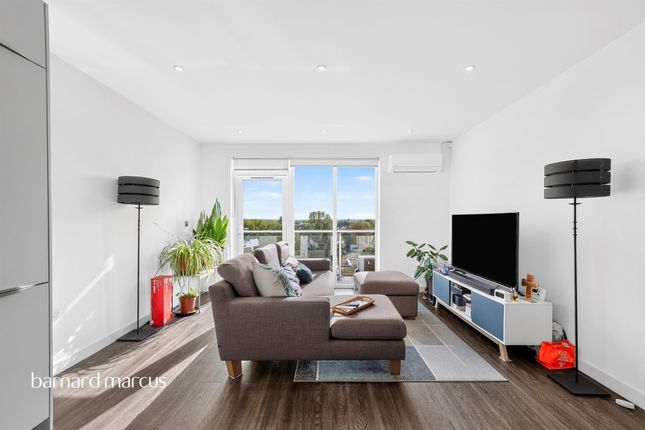 Flat 34, 1, High Street, Feltham photo 2