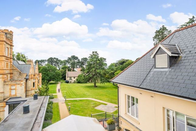 Thumbnail Property for sale in Bishopstoke Park, Garnier Drive, Eastleigh Retirement Penthouse Apartment