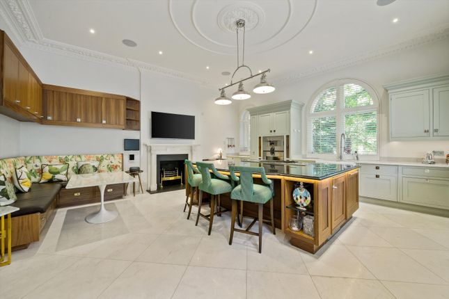 Thumbnail Semi-detached house to rent in Hyde Park Place, London