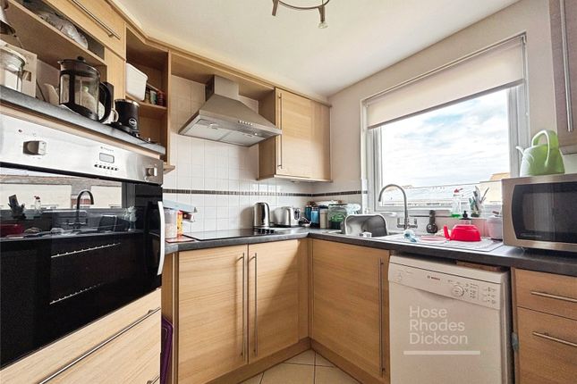 Flat 23, Somers Brook Court,, Foxes Road, Isle of Wight photo 3