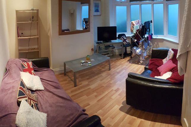 16 Lees Hall Crescent, Manchester photo 2