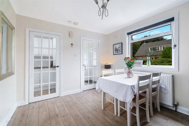 29, Bonnyton Drive, Glasgow photo 4