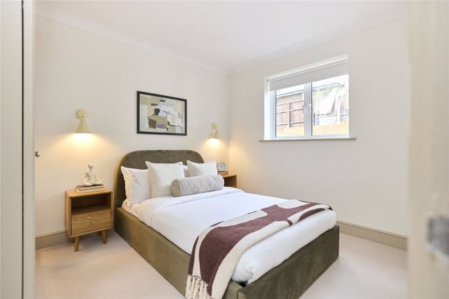 6, Grace's Mews, St John's Wood photo 5