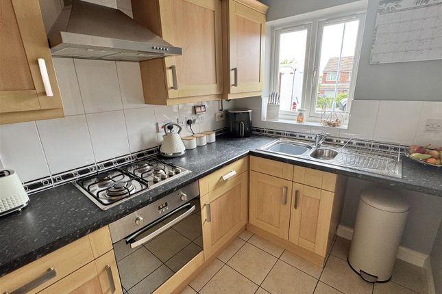 16A, Starr Avenue, Sutton-In-Ashfield photo 3