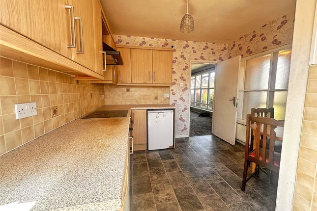 15, Ledbury Close, Middleton photo 5