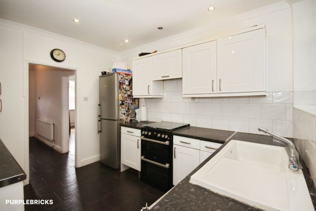 30, Winsford Avenue, Coventry photo 4