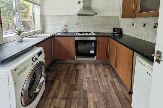 2, Grasscroft Drive, Coventry photo 4