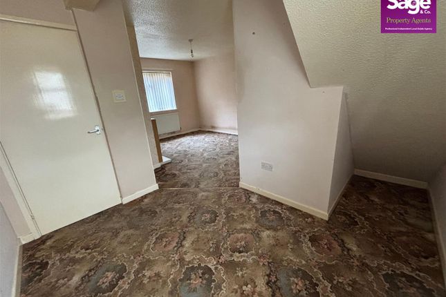 38, Maendy Way, Cwmbran photo 4