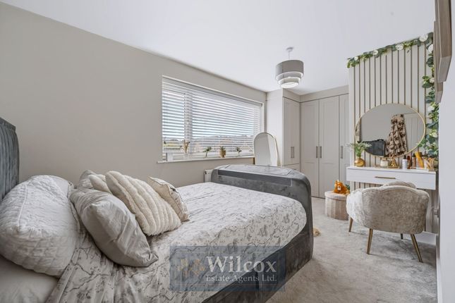 7 Tarbet Drive, Bolton photo 4