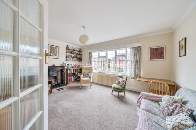 34A,, Grove Avenue, London photo 4