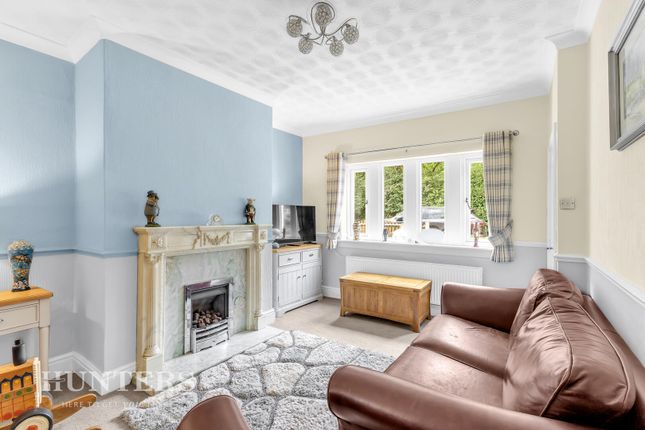 32 Dean Head, Todmorden Road, Littleborough photo 2