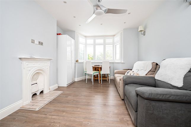 2, Beech Way, Twickenham photo 2