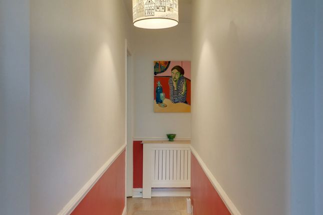8a Eastdown Park, Hither Green photo 3